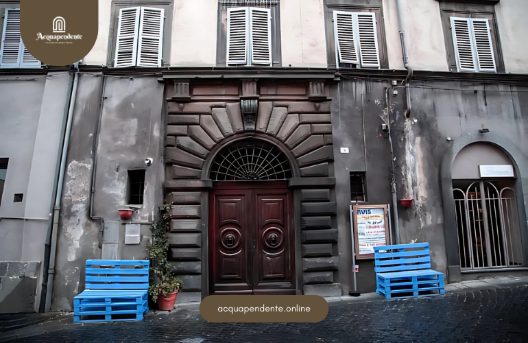 Palazzo Benci-Caterini: Storia e Architettura nel Cuore di Acquapendente